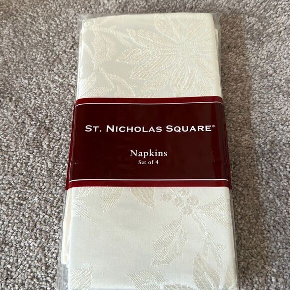 St. Nicholas Square Napkins Set of Four in Poinsettia Holly Ivory! - Picture 1 of 4